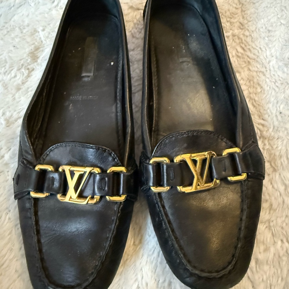 Auth Louis Vuitton Black Leather Loafers with Gold Accents